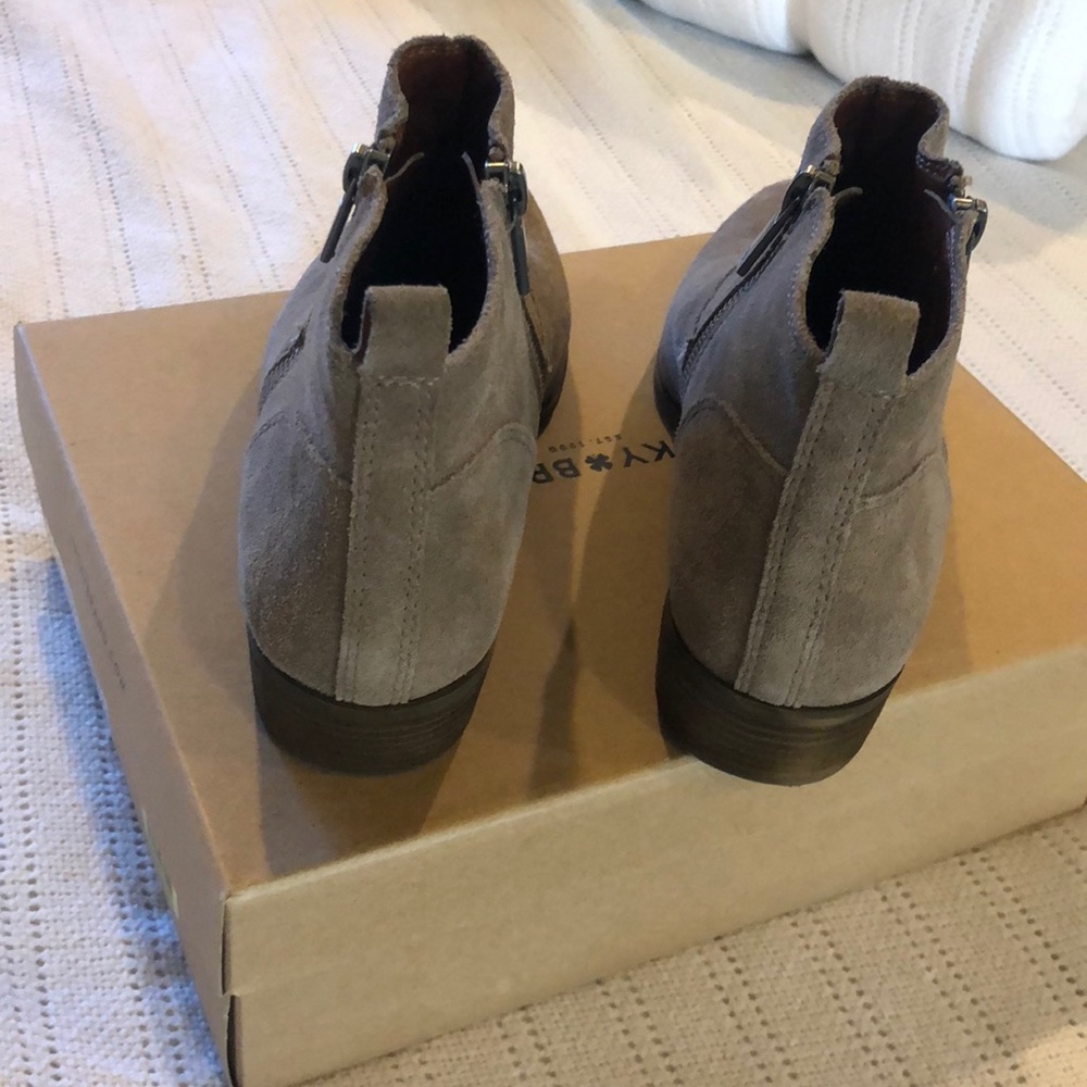 Lucky booties - Picture 3 of 3
